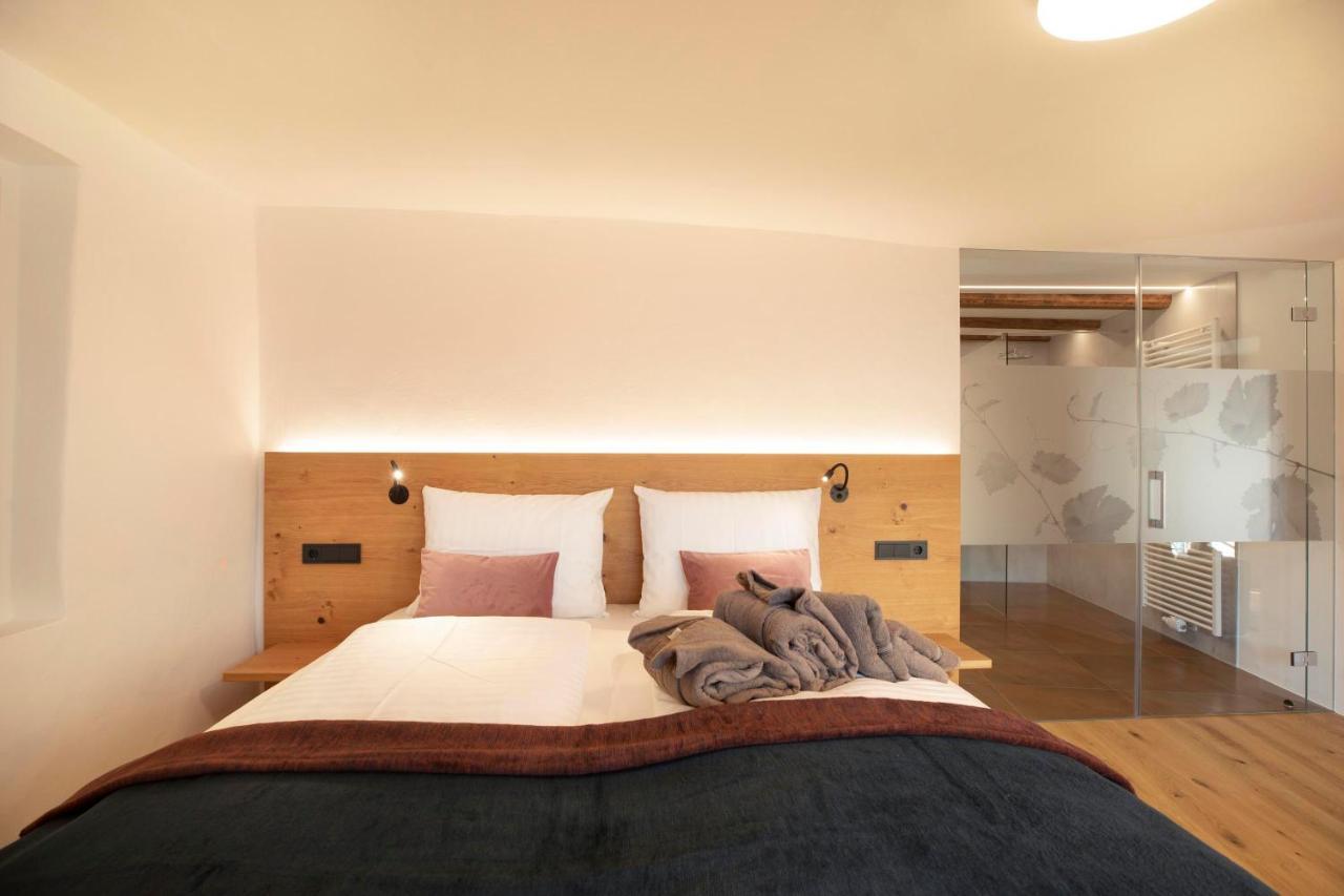 Brantenhof Ferienwohnung Vinea Cortaccia Luaran gambar