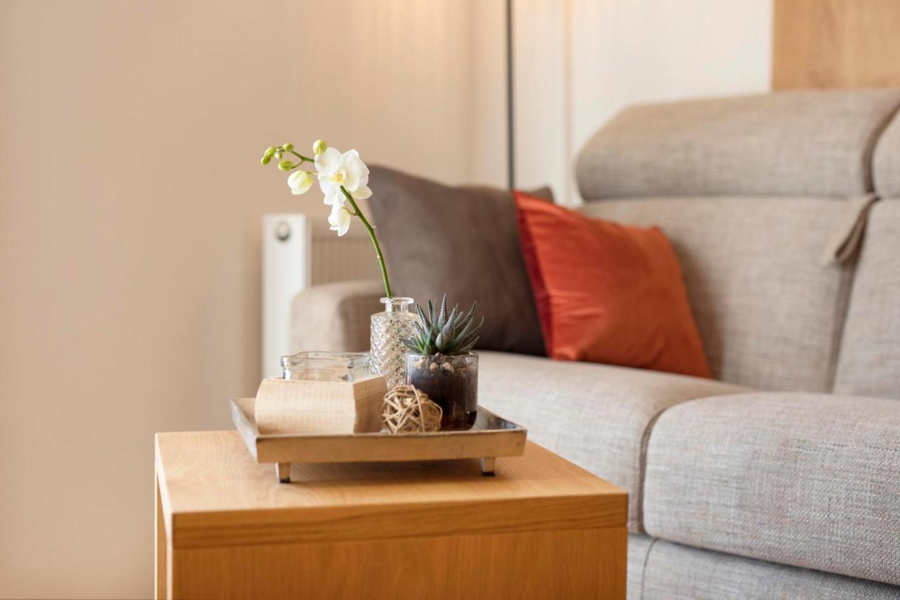 Brantenhof Ferienwohnung Vinea Cortaccia Luaran gambar
